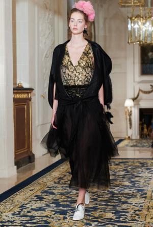 往年のパリが蘇る、シャネル2016-17年メティエダールコレクションの舞台は宮殿ホテルリッツ・パリ