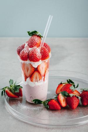 エル カフェが高級いちご「ゆめのか」を使った「ストロベリーフェア」を開催