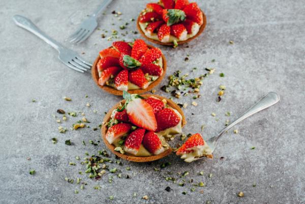 エル カフェが高級いちご「ゆめのか」を使った「ストロベリーフェア」を開催