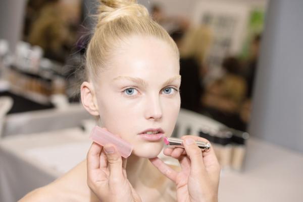 ディオールが新宿伊勢丹でメイクイベントを開催！"モダン フェミニティ"を表現した限定コレクションを体験