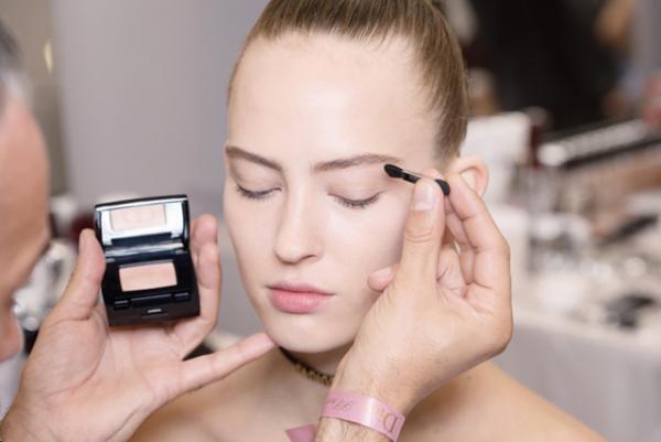 ディオールが新宿伊勢丹でメイクイベントを開催！"モダン フェミニティ"を表現した限定コレクションを体験