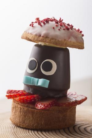 マシュマロやいちごを挟んだ“チョコレートバーガー”!?グランド ハイアット 東京の月替わりバーガー