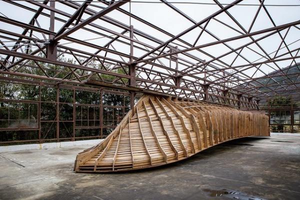 ライアン・マッギンレーや園子温らが語る、表現者たちの言葉とは。じっくり読みたいインタビューまとめ【アート・音楽編】