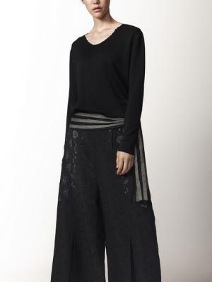 イッセイ ミヤケのHaaTから新作コレクションが登場。青山店限定アイテムも