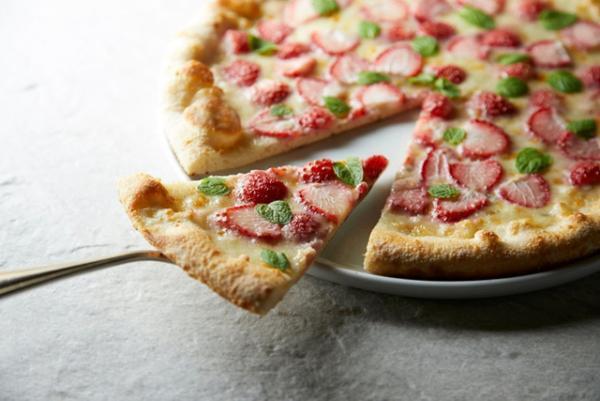 ハイアット リージェンシー 東京、“いちご”尽くしの季節限定スイーツメニュー