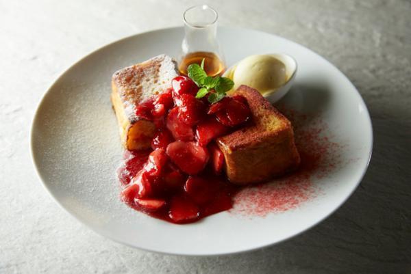 ハイアット リージェンシー 東京、“いちご”尽くしの季節限定スイーツメニュー