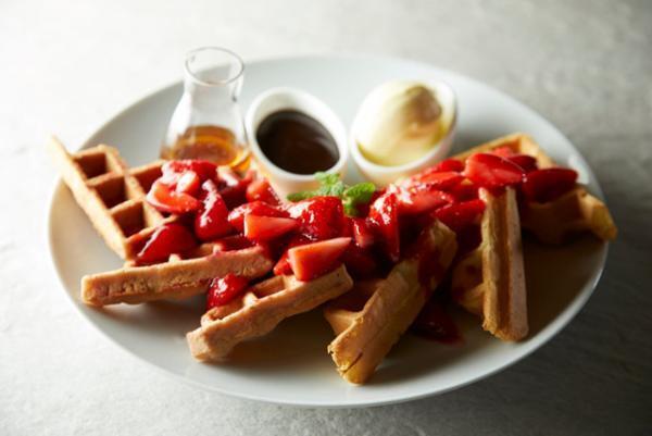 ハイアット リージェンシー 東京、“いちご”尽くしの季節限定スイーツメニュー