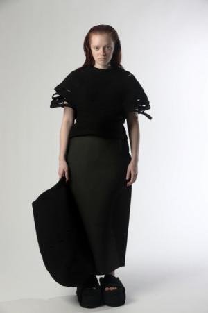 3D彫刻的なニットウエアブランド「KATHERINE MAVRIDIS」の春夏コレクションがDSMGにて販売を開始