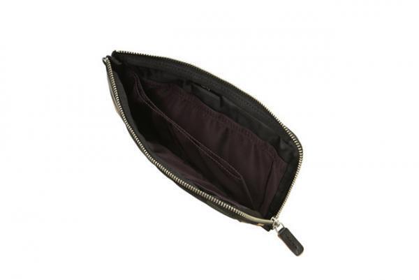 マルニ×ポーターのコラボコレクション第8弾「SURF」より新色オリーブが登場