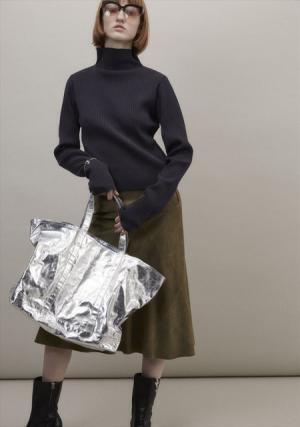 ビューティフルピープルから好みに合わせて変幻自在に楽しめるアルミバッグが登場