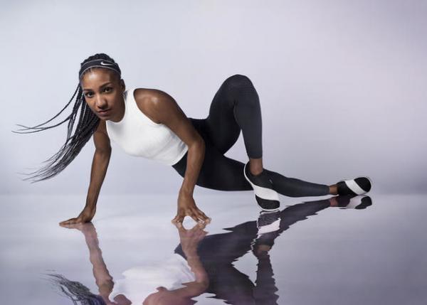 ナイキから、運動効率を高めるゾーナル ストレングス タイツが登場。日本人アスリートとして菅原小春がイメージビジュアルに