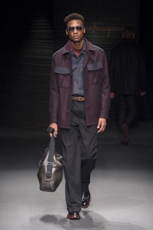 新デザイン・ディレクター就任のサルヴァトーレ フェラガモはクラシックへ原点回帰【2017-18秋冬メンズ】