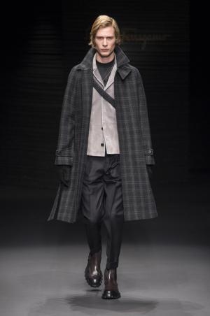 新デザイン・ディレクター就任のサルヴァトーレ フェラガモはクラシックへ原点回帰【2017-18秋冬メンズ】