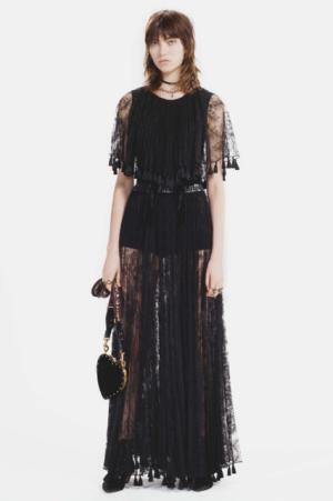 ディオールがネオ・ボヘミアンたちにインスピレーションを受けた2017年フォールコレクションを発表