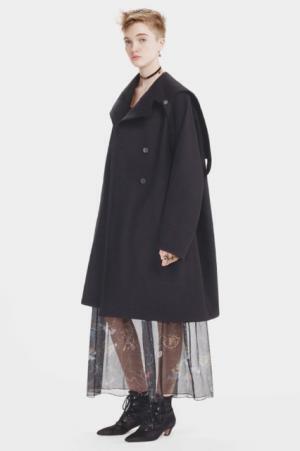 ディオールがネオ・ボヘミアンたちにインスピレーションを受けた2017年フォールコレクションを発表