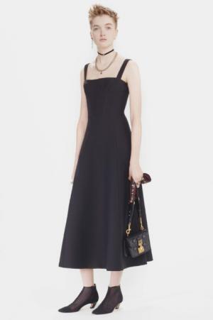 ディオールがネオ・ボヘミアンたちにインスピレーションを受けた2017年フォールコレクションを発表