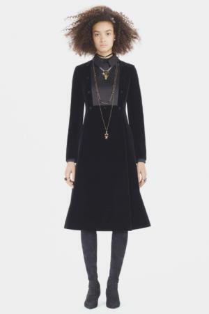 ディオールがネオ・ボヘミアンたちにインスピレーションを受けた2017年フォールコレクションを発表