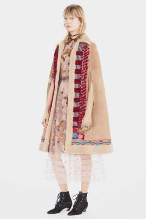 ディオールがネオ・ボヘミアンたちにインスピレーションを受けた2017年フォールコレクションを発表