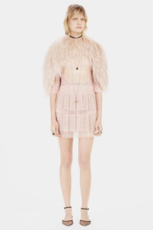 ディオールがネオ・ボヘミアンたちにインスピレーションを受けた2017年フォールコレクションを発表