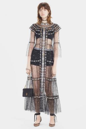 ディオールがネオ・ボヘミアンたちにインスピレーションを受けた2017年フォールコレクションを発表