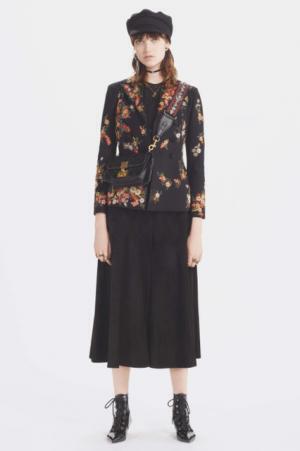 ディオールがネオ・ボヘミアンたちにインスピレーションを受けた2017年フォールコレクションを発表