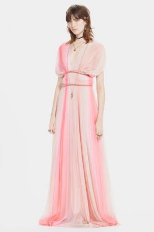 ディオールがネオ・ボヘミアンたちにインスピレーションを受けた2017年フォールコレクションを発表