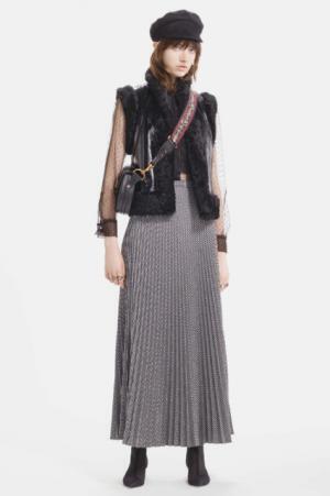 ディオールがネオ・ボヘミアンたちにインスピレーションを受けた2017年フォールコレクションを発表