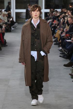 ルイ・ヴィトン×シュプリーム、ついにショーで明らかに【2017-18秋冬メンズ】