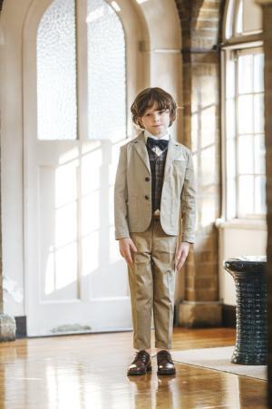 卒園式・入学式のキッズ セレモニースタイル。新宿伊勢丹バイヤーに聞いた“パンツ丈”がポイントのセットアップ【ボーイズ編】