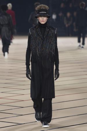 ディオール オム、蘇るティーンエイジのアティチュード【2017-18秋冬メンズ】