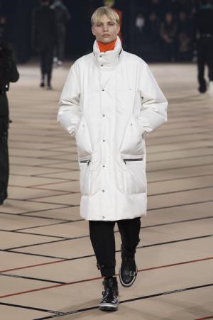 ディオール オム、蘇るティーンエイジのアティチュード【2017-18秋冬メンズ】