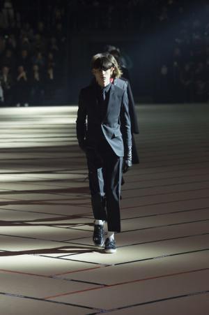 ディオール オム、蘇るティーンエイジのアティチュード【2017-18秋冬メンズ】