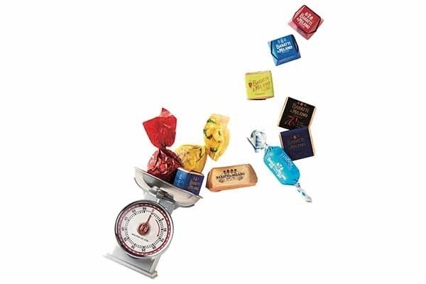 ミニカー付きや量り売り！バラエティー豊かなチョコを囲むバレンタイン【キッズも楽しめるファミリー向けチョコレート】