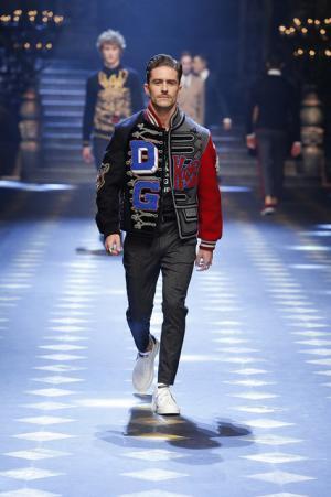 ディランの孫も登場、ミレニアルズ集め、圧巻のドルチェ＆ガッバーナワールド【2017-18秋冬メンズ】