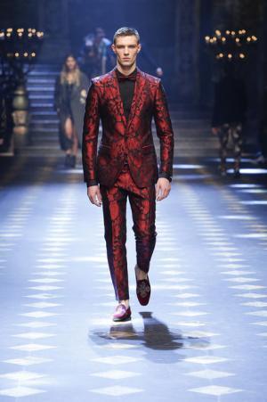 ディランの孫も登場、ミレニアルズ集め、圧巻のドルチェ＆ガッバーナワールド【2017-18秋冬メンズ】