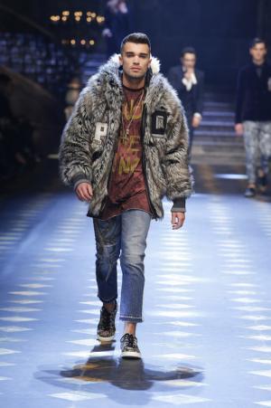 ディランの孫も登場、ミレニアルズ集め、圧巻のドルチェ＆ガッバーナワールド【2017-18秋冬メンズ】