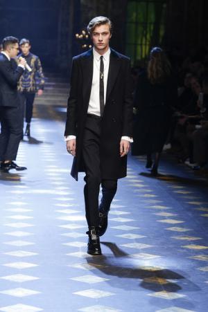 ディランの孫も登場、ミレニアルズ集め、圧巻のドルチェ＆ガッバーナワールド【2017-18秋冬メンズ】