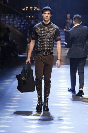 ディランの孫も登場、ミレニアルズ集め、圧巻のドルチェ＆ガッバーナワールド【2017-18秋冬メンズ】