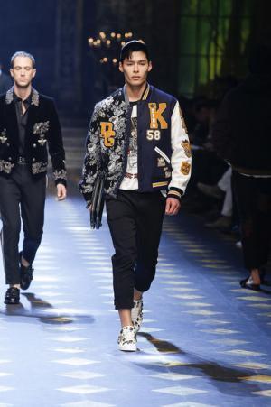 ディランの孫も登場、ミレニアルズ集め、圧巻のドルチェ＆ガッバーナワールド【2017-18秋冬メンズ】