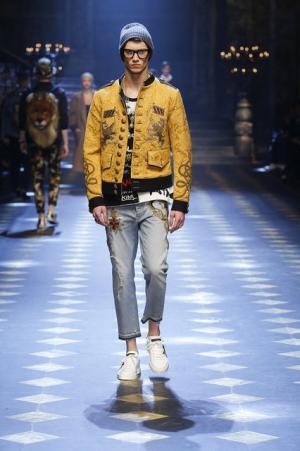 ディランの孫も登場、ミレニアルズ集め、圧巻のドルチェ＆ガッバーナワールド【2017-18秋冬メンズ】