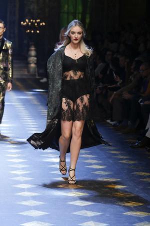 ディランの孫も登場、ミレニアルズ集め、圧巻のドルチェ＆ガッバーナワールド【2017-18秋冬メンズ】