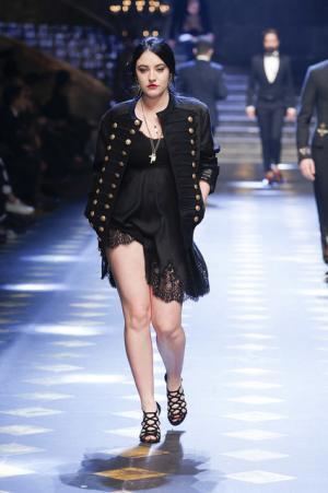 ディランの孫も登場、ミレニアルズ集め、圧巻のドルチェ＆ガッバーナワールド【2017-18秋冬メンズ】