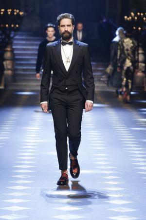 ディランの孫も登場、ミレニアルズ集め、圧巻のドルチェ＆ガッバーナワールド【2017-18秋冬メンズ】