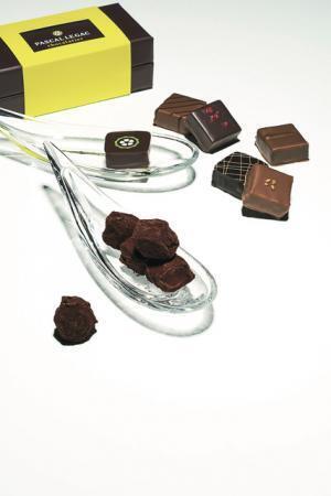 バイヤーにこっそり聞いた、バレンタインに独り占めしたいチョコ 【自分で食べたい特別なチョコレート】