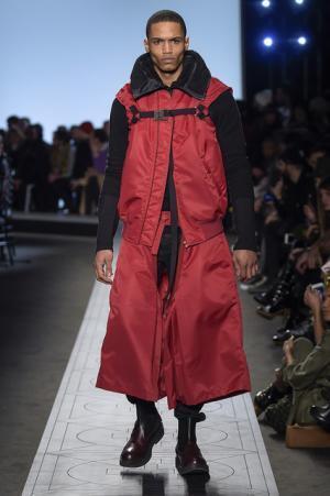 ストリートからモードへ、秋元梢も登場したマルセロ・ブロンの新境地【2017-18秋冬メンズ】