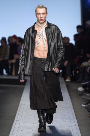 ストリートからモードへ、秋元梢も登場したマルセロ・ブロンの新境地【2017-18秋冬メンズ】