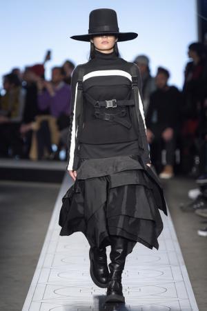 ストリートからモードへ、秋元梢も登場したマルセロ・ブロンの新境地【2017-18秋冬メンズ】