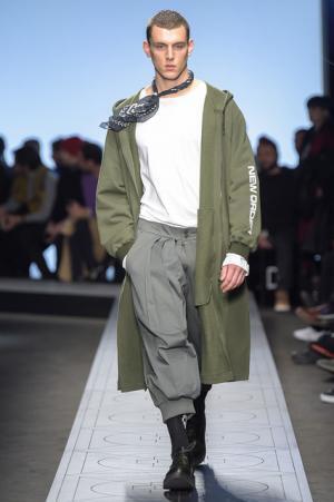 ストリートからモードへ、秋元梢も登場したマルセロ・ブロンの新境地【2017-18秋冬メンズ】