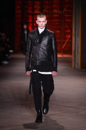 武道へのオマージュをハードテックに斬ったディーゼル ブラック ゴールド【2017-18秋冬コレクション】