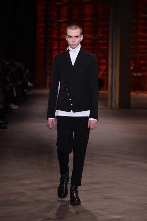 武道へのオマージュをハードテックに斬ったディーゼル ブラック ゴールド【2017-18秋冬コレクション】